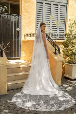 Madi Lane Veil - Harper
