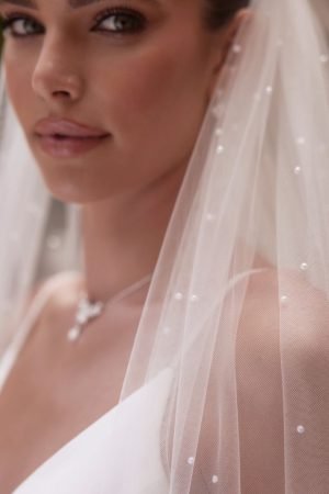 Veil - Crystal Scatter - Ivory - Chapel length