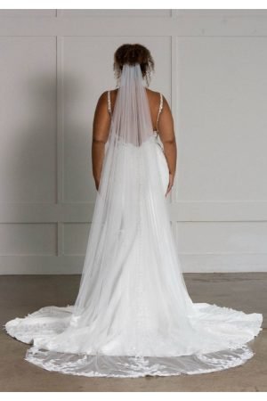 Madi Lane - Leni Veil - Ivory Cathedral